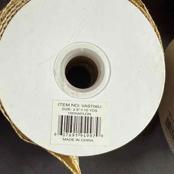 Bundle Of 8 New Decorative Fall / Holiday Wired Ribbon. Size 2.5” 10 Yards - Picture 2 of 8